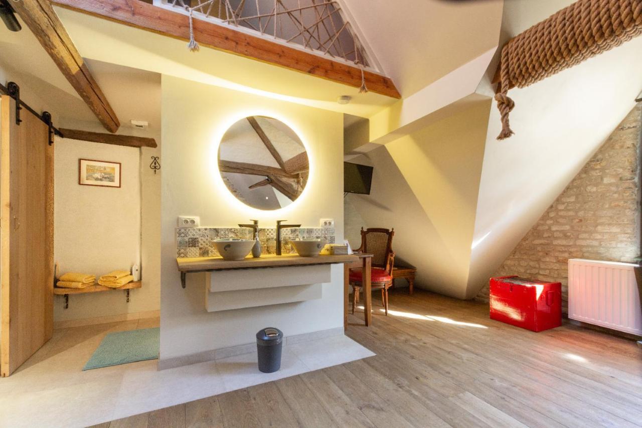 Butterfly Bed and Breakfast Μπριζ Εξωτερικό φωτογραφία